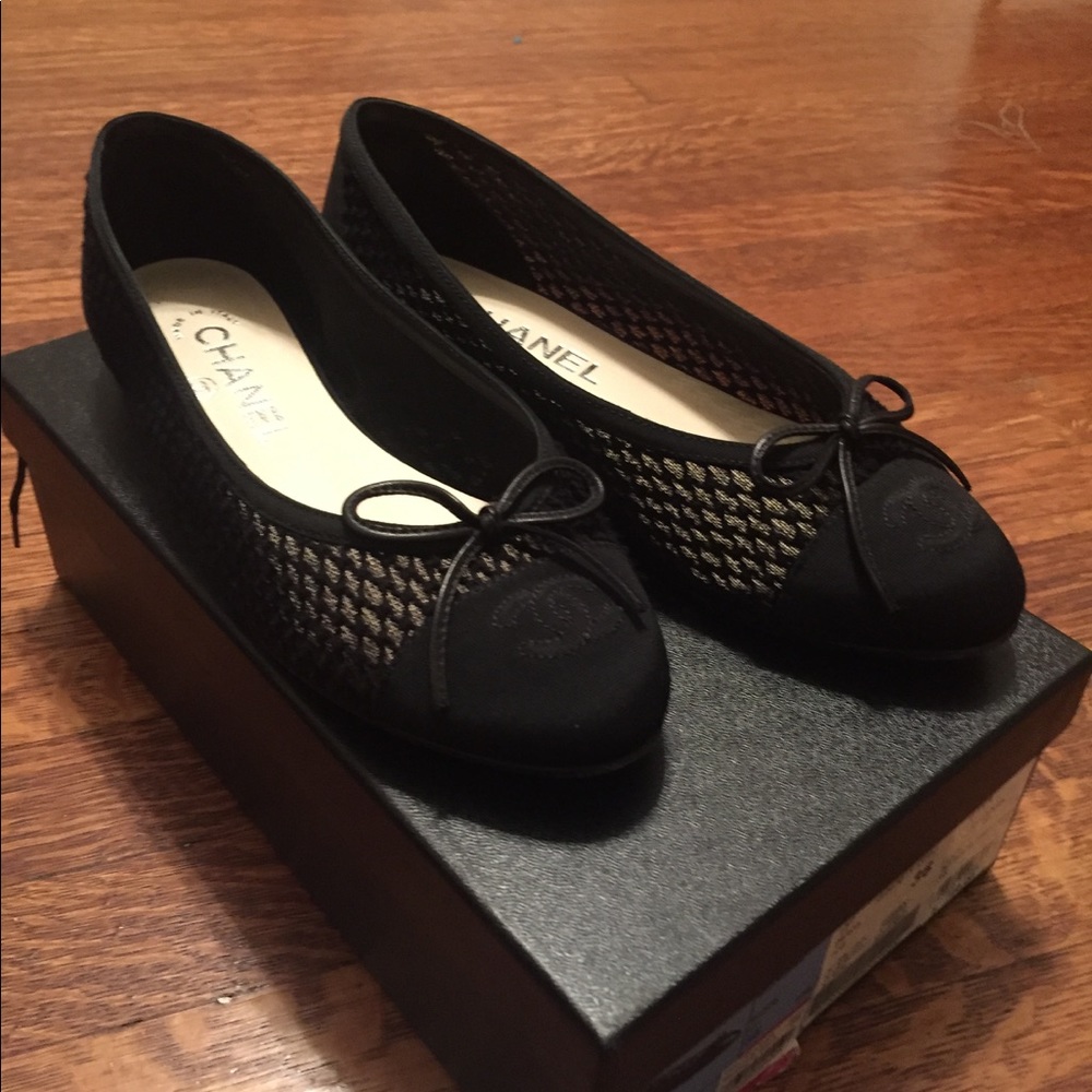 Chanel black flats